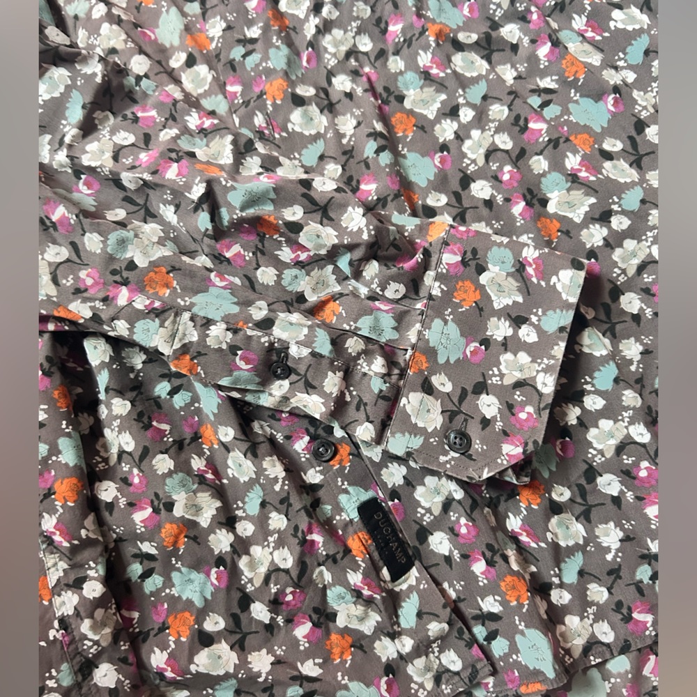 Italian Designer Button down - Picture 3 of 3